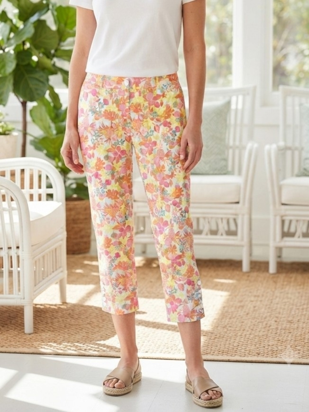 Talbots Floral Ankle Crop Pants in Pink, Yellow & Green Size 8